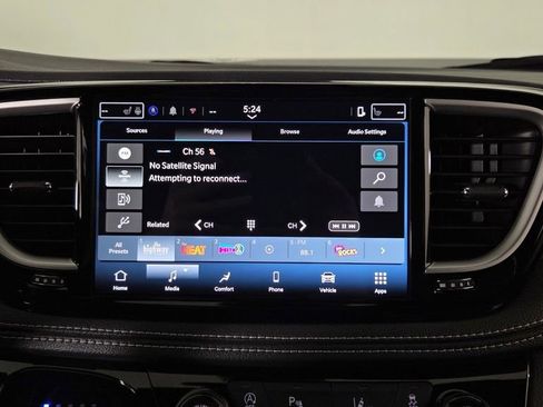 New 2026 Chrysler Pacifica Select image 24