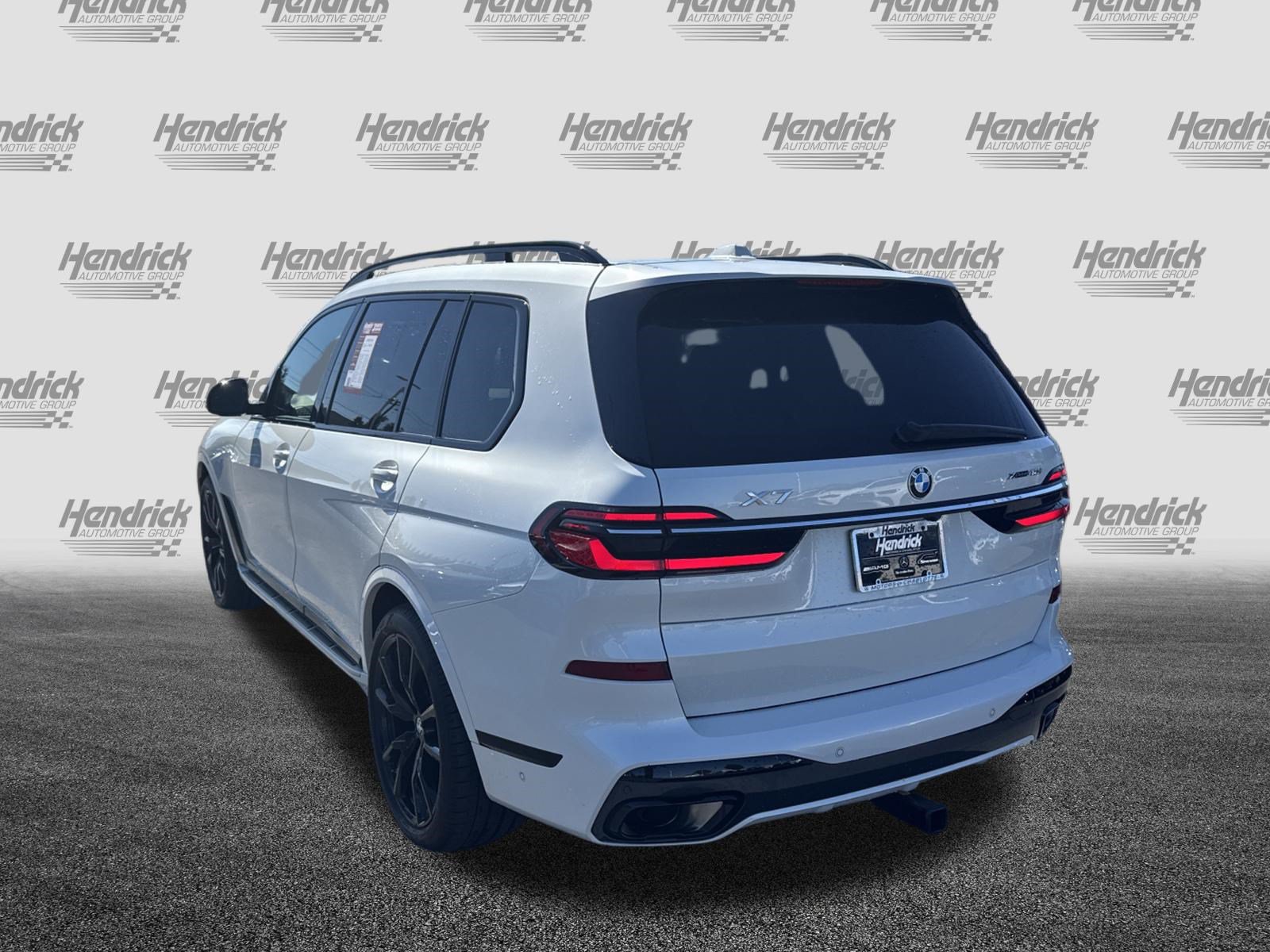 Used 2023 BMW X7 xDrive40i w/ Executive Package AWD/4WD image 5