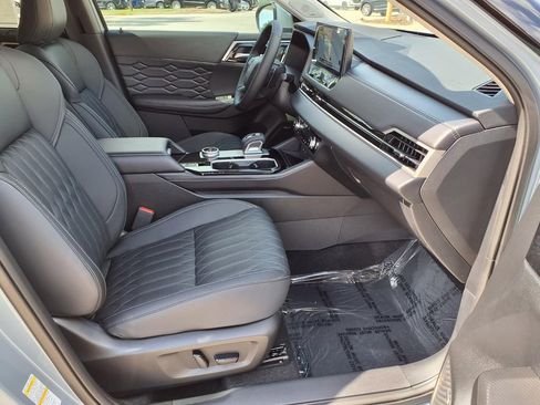 Used 2026 Mitsubishi Outlander SEL FWD image 9