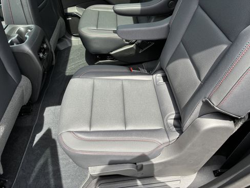 New 2026 Chevrolet Traverse Z71 w/ Enhanced Driving Package AWD/4WD image 15