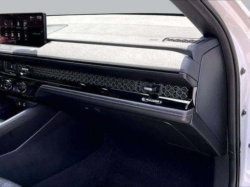 Used 2023 Honda Accord Sport image 36