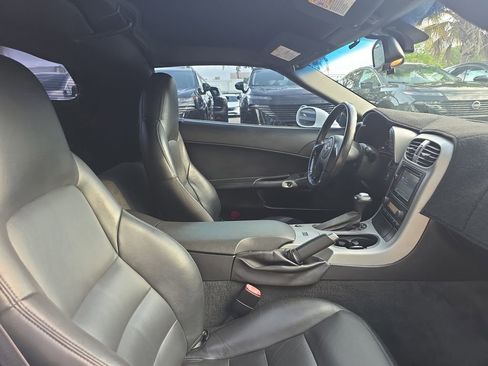 Used 2005 Chevrolet Corvette Coupe RWD image 29