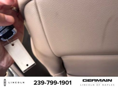 Used 2023 Lincoln Nautilus FWD w/ Premium Package image 14