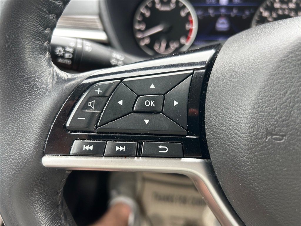 Used 2021 Nissan Altima 2.5 Platinum AWD/4WD image 16