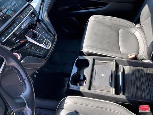 Used 2025 Honda Odyssey Touring image 12