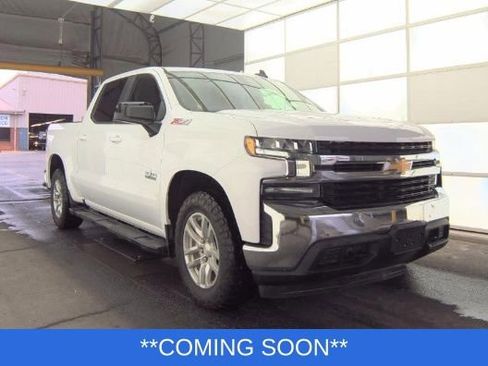 Used 2020 Chevrolet Silverado 1500 LT w/ Texas Edition AWD/4WD image 2