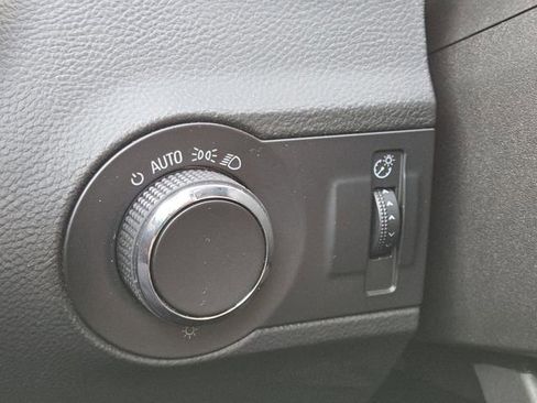 Used 2010 Chevrolet Camaro SS w/ LPO, Ground Effects Package image 9