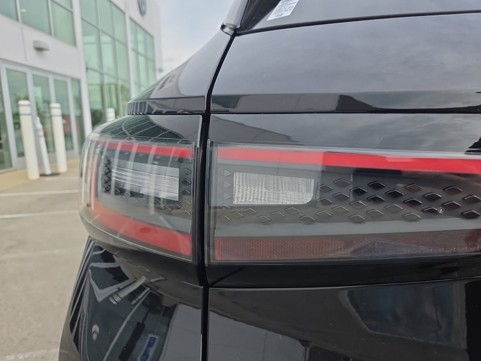 Used 2023 Volkswagen ID.4 Pro S RWD image 6
