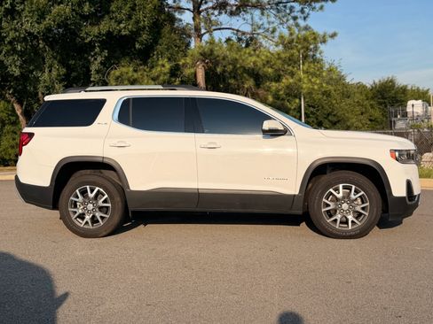 Used 2023 GMC Acadia SLE w/ Driver Convenience Package AWD/4WD image 13
