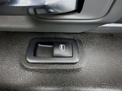 Used 2022 RAM 1500 Classic SLT w/ Protection Group image 30