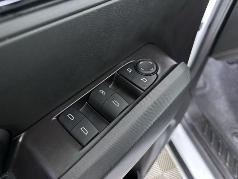 New 2025 Chevrolet Colorado LT w/ LT Convenience Package image 58