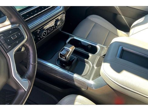 Used 2022 Chevrolet Silverado 1500 LTZ w/ LTZ Premium Package image 18