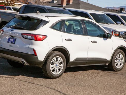 Used 2020 Ford Escape S image 5