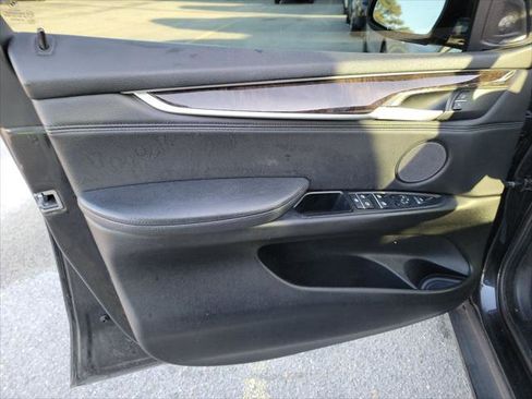 Used 2015 BMW X5 sDrive35i image 12