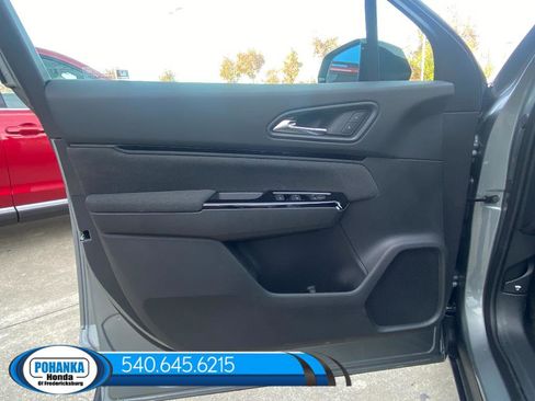 New 2025 Honda Prologue EX image 32