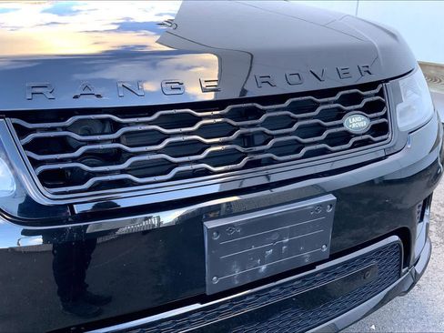Used 2018 Land Rover Range Rover Sport HSE Dynamic image 31