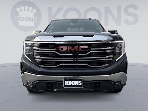 Used 2023 GMC Sierra 1500 SLT w/ SLT Premium Package image 11