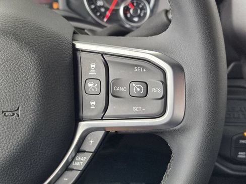 Certified 2026 RAM 2500 Big Horn AWD/4WD image 38