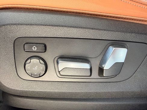 Used 2019 BMW X5 xDrive40i w/ Convenience Package image 63