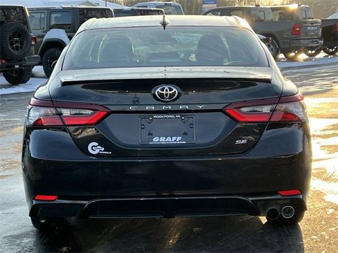 Used 2023 Toyota Camry SE image 35