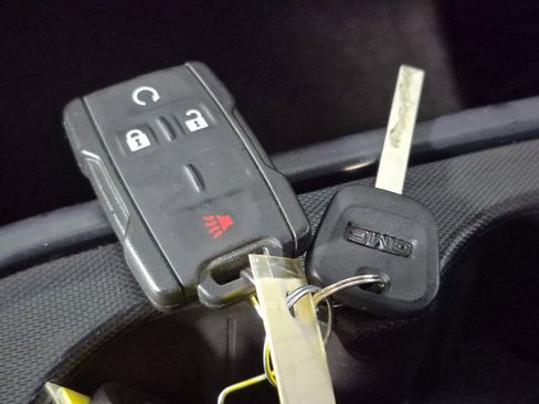 Used 2015 GMC Sierra 1500 SLE w/ SLE Value Package image 24