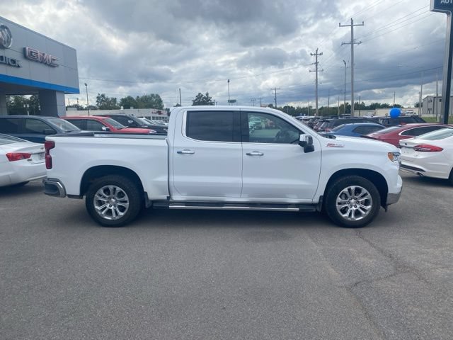 Used 2024 Chevrolet Silverado 1500 LTZ w/ Z71 Off-Road Package AWD/4WD image 7