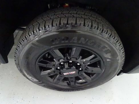 Certified 2024 GMC Sierra 2500 AT4 w/ AT4 Premium Plus Package AWD/4WD image 31