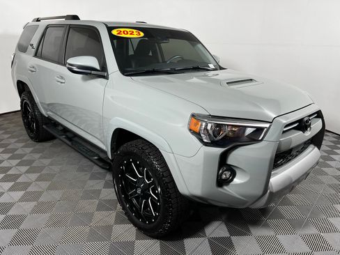 Used 2023 Toyota 4Runner TRD Off-Road Premium w/ Moonroof Package AWD/4WD image 3