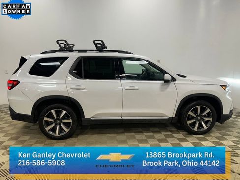 Used 2024 Honda Pilot Touring image 4