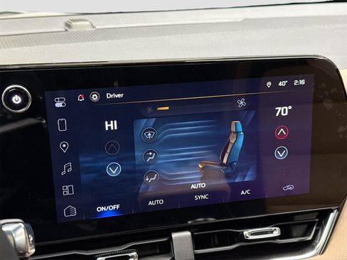 New 2025 Chevrolet Equinox ACTIV image 16