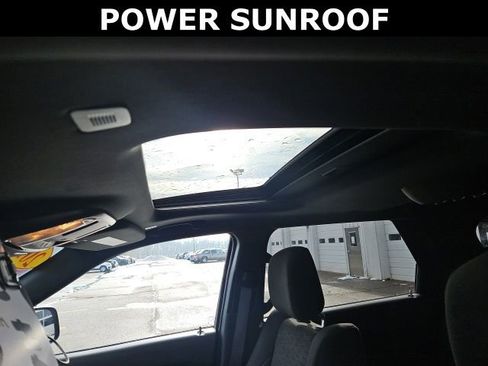 Used 2024 Dodge Durango SXT image 15