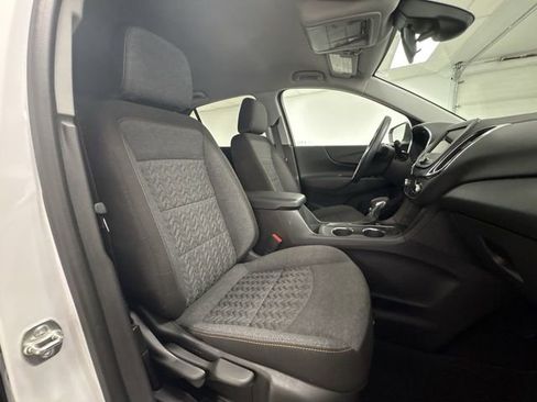 Used 2024 Chevrolet Equinox LT image 11