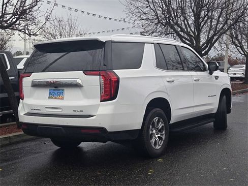 Used 2024 GMC Yukon SLE w/ Max Trailering Package image 4