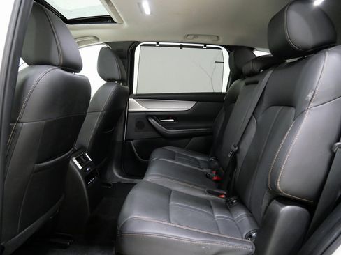 Used 2024 MAZDA CX-90 3.3 Turbo w/ Preferred Plus image 25