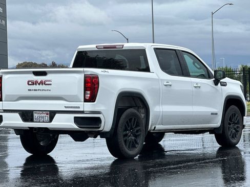 Used 2023 GMC Sierra 1500 Elevation AWD/4WD image 3