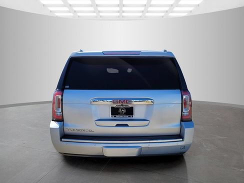 Used 2019 GMC Yukon XL Denali RWD image 6