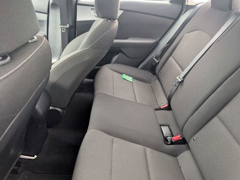 Used 2024 Kia Forte LXS w/ LXS Technology Package image 7