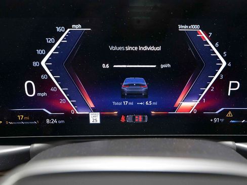 Certified 2025 BMW 330i Sedan w/ Convenience Package image 13