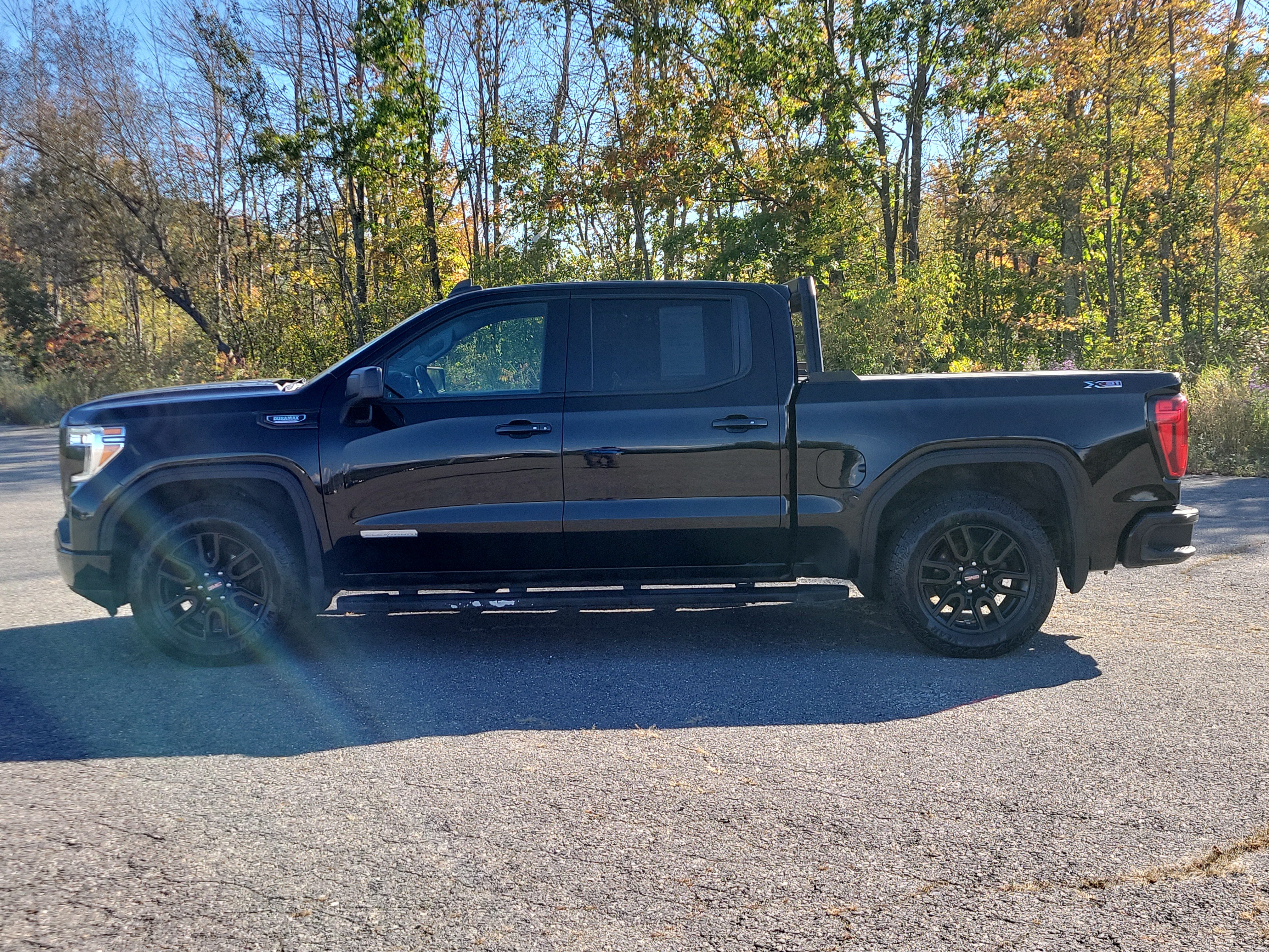 Used 2021 GMC Sierra 1500 Elevation w/ X31 Off-Road Package AWD/4WD image 8