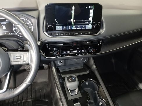 Used 2021 Nissan Rogue SL w/ Premium Package AWD/4WD image 19
