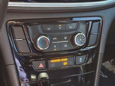 Used 2020 Buick Encore Preferred FWD image 20