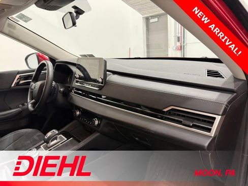 Used 2022 Mitsubishi Outlander SE image 16