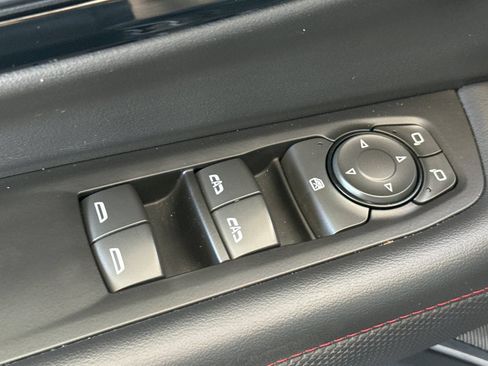 Used 2025 Chevrolet Tahoe RST AWD/4WD image 18