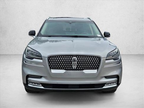 Used 2020 Lincoln Aviator Reserve w/ Equipment Group 201A AWD/4WD image 2