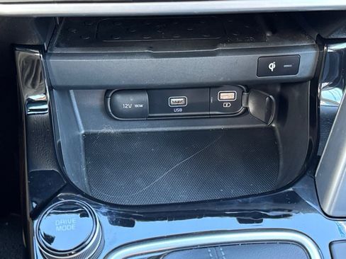 Used 2023 Kia Seltos SX w/ SX Sunroof Package image 24