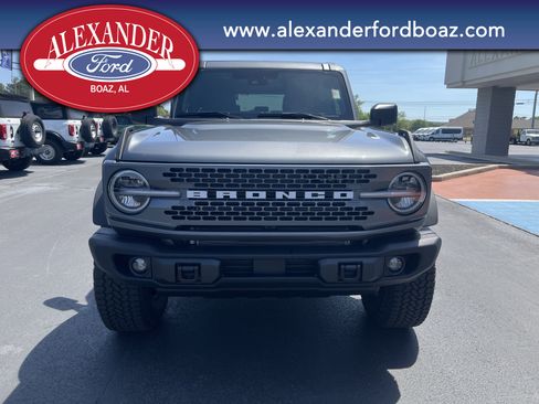 New 2026 Ford Bronco Badlands image 4