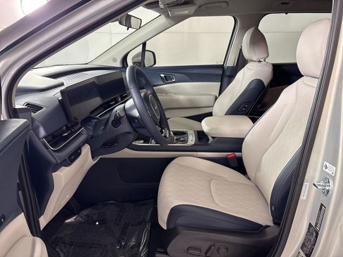 New 2026 Kia Carnival EX FWD image 30