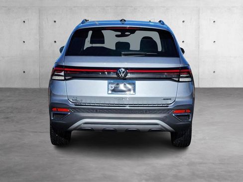 New 2025 Volkswagen Taos SE image 27