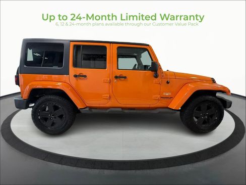 Used 2012 Jeep Wrangler Unlimited Sahara AWD/4WD image 8