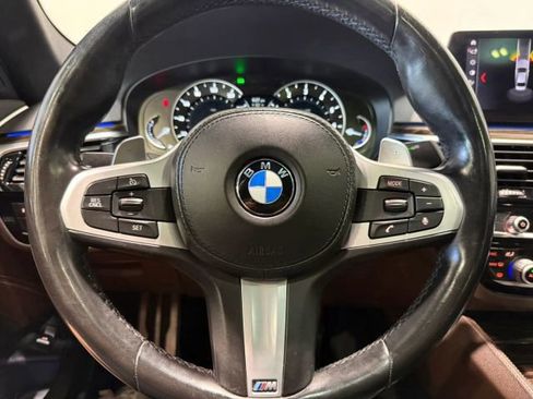 Used 2019 BMW 540i w/ M Sport Package RWD image 15